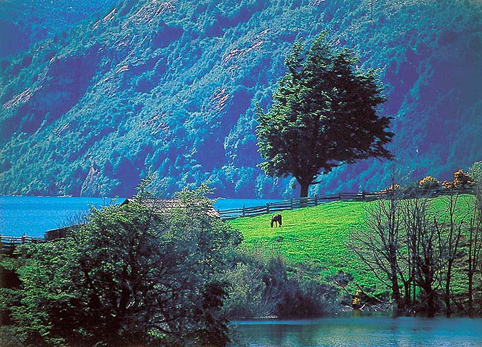 CH1296EPB15_elizalde.jpg [&copy; Last Frontiers Ltd]