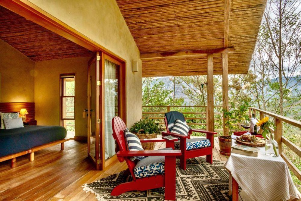 PE2200GN08_gocta-natura-tangara-cabin.jpg [&copy; Last Frontiers Ltd]