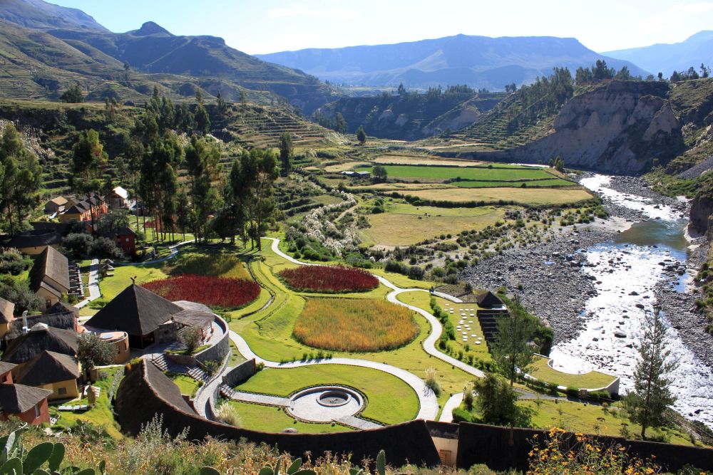 PE2500CL12_colca-lodge-exterior.jpg [&copy; Last Frontiers Ltd]